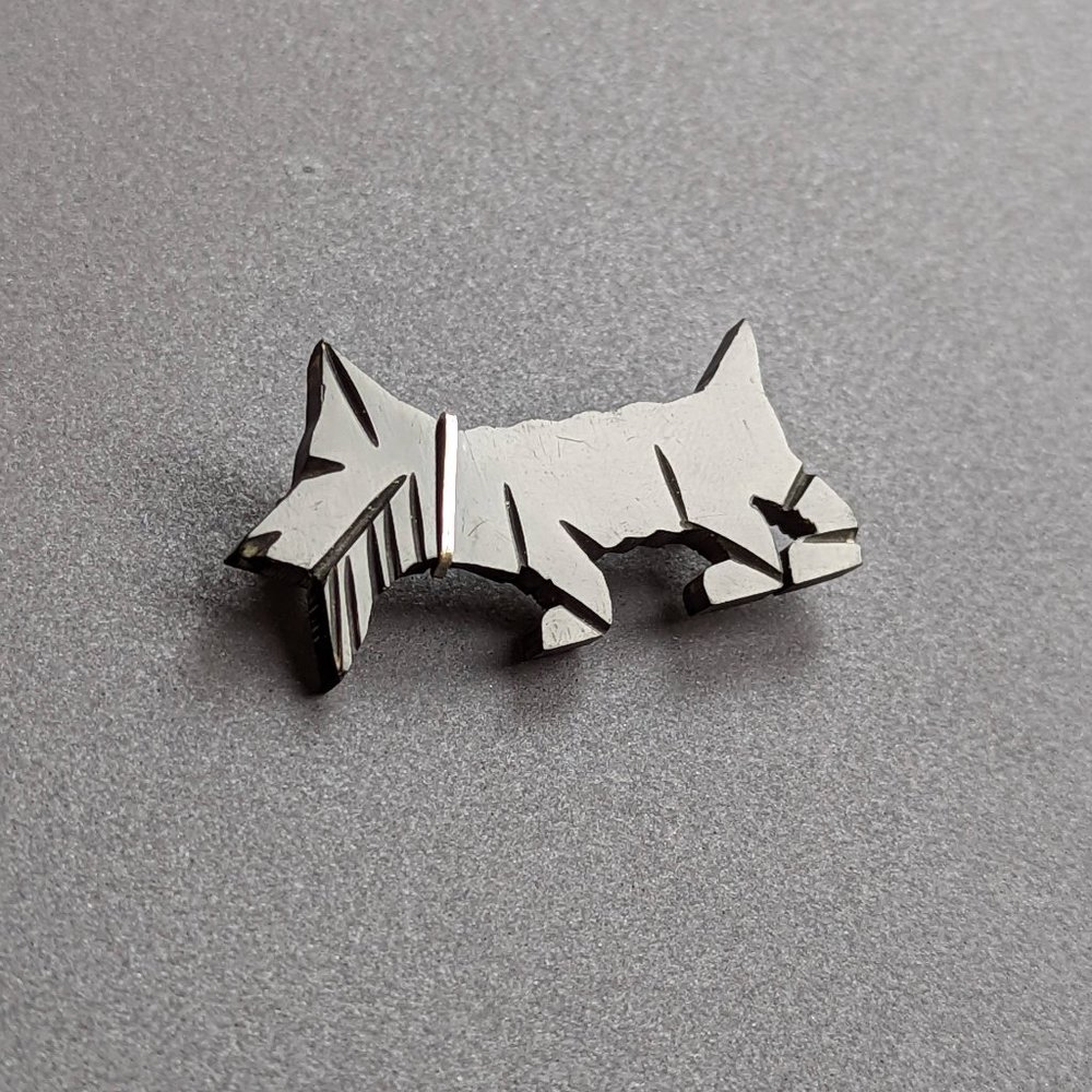 Vintage Bakelite Scottie Dog Black Brooch Pin